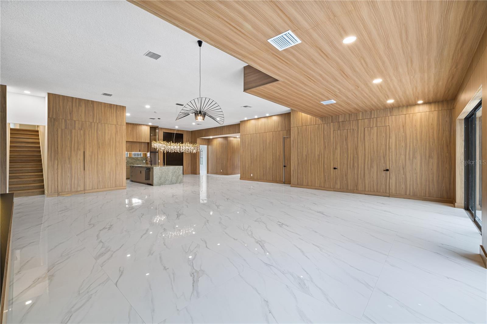 812 JOHNS POINT DR, OAKLAND, FL, 34787
