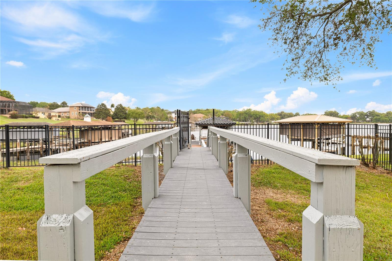 812 JOHNS POINT DR, OAKLAND, FL, 34787
