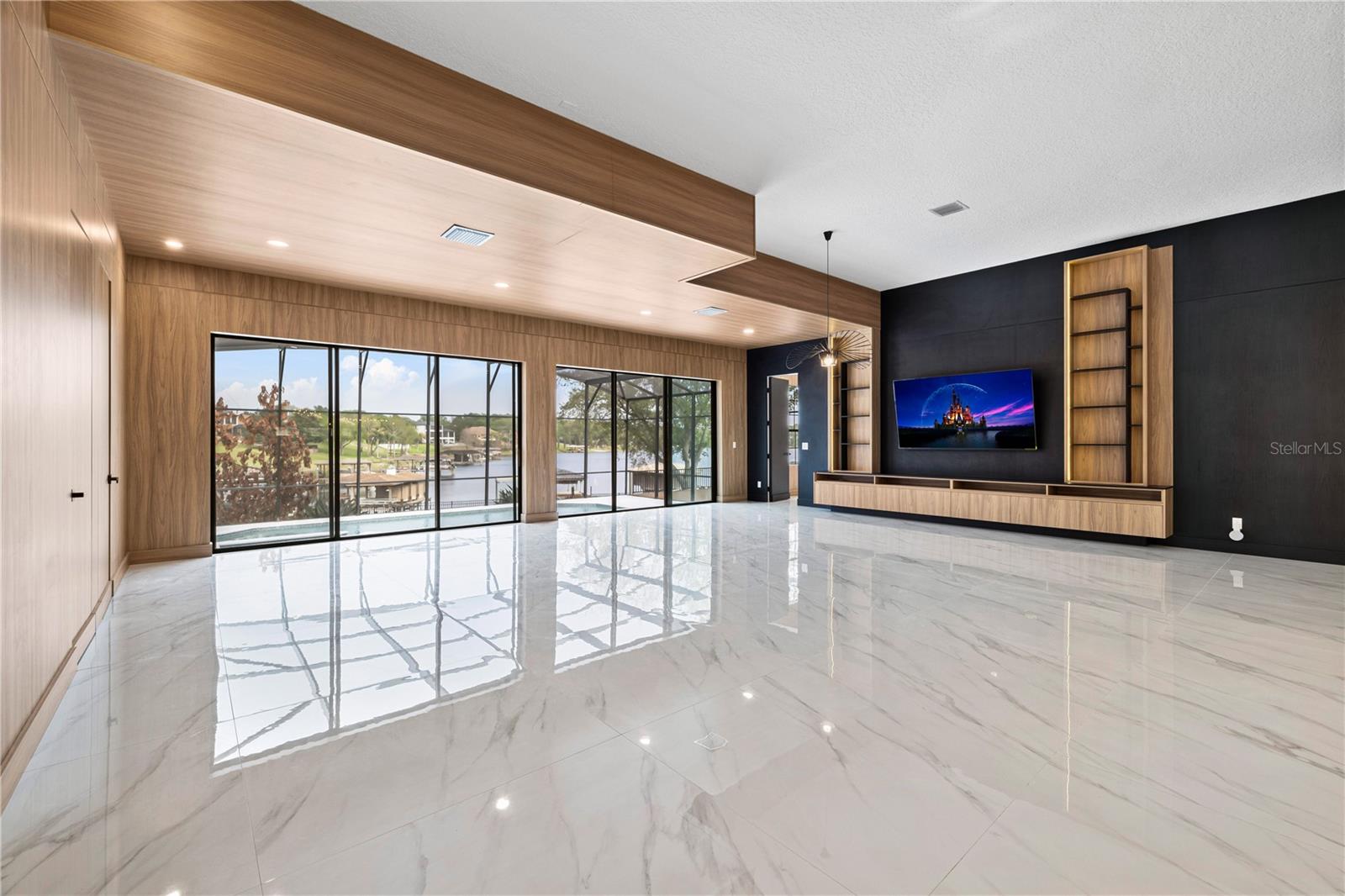 812 JOHNS POINT DR, OAKLAND, FL, 34787