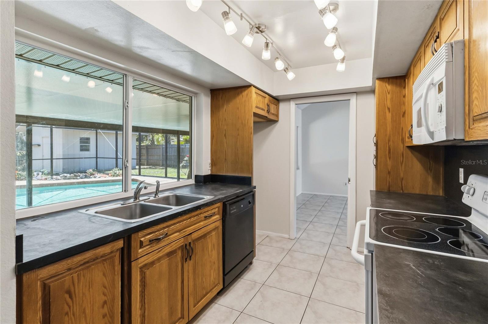 332 HARBOUR ISLAND RD, ORLANDO, FL, 32809