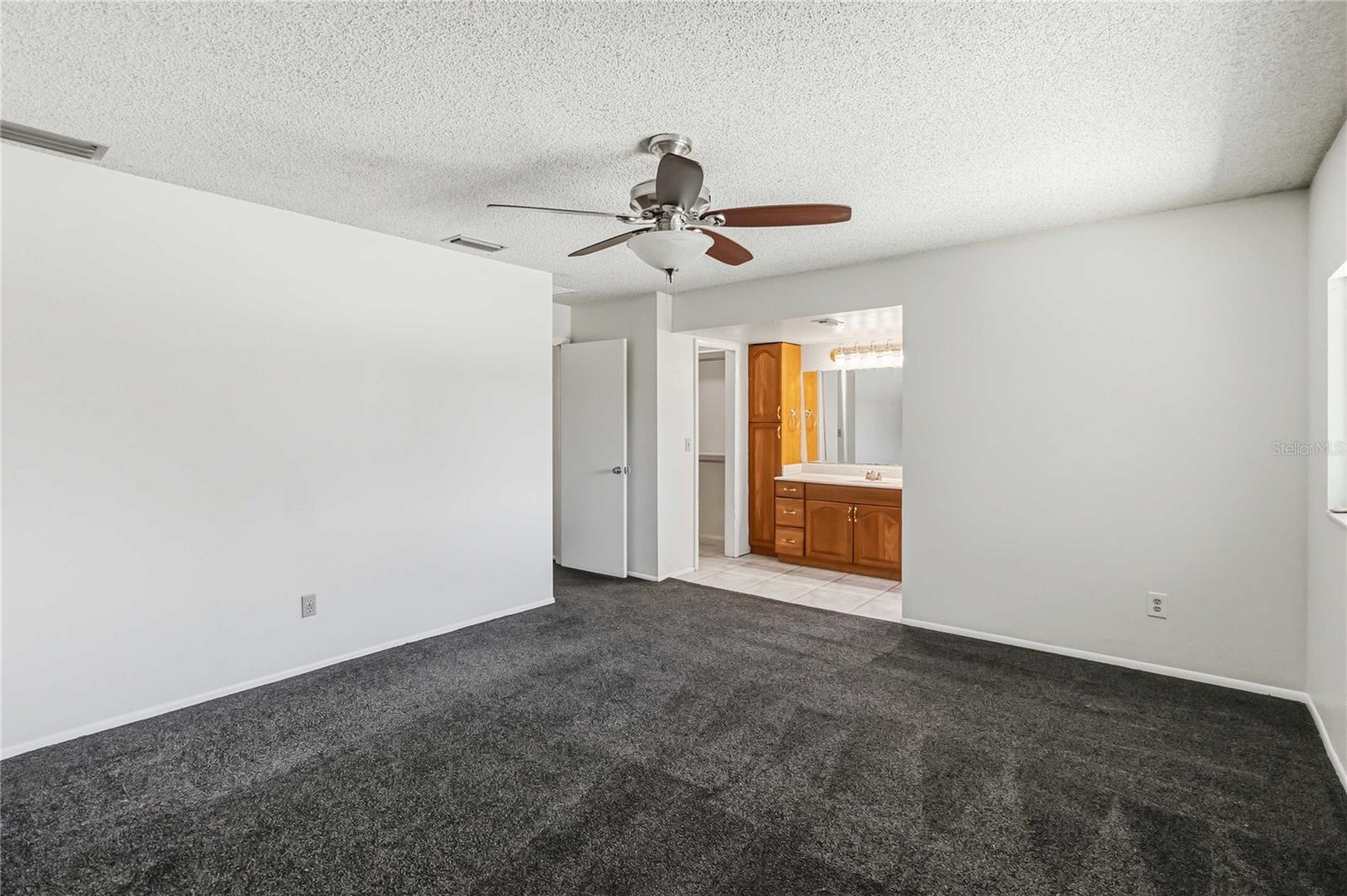 332 HARBOUR ISLAND RD, ORLANDO, FL, 32809