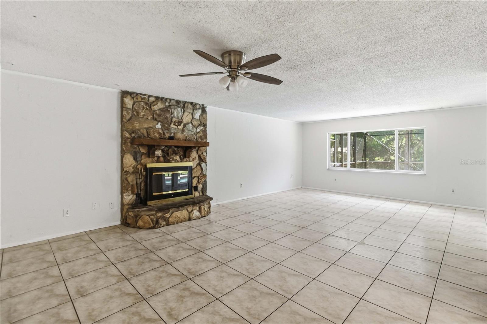 332 HARBOUR ISLAND RD, ORLANDO, FL, 32809