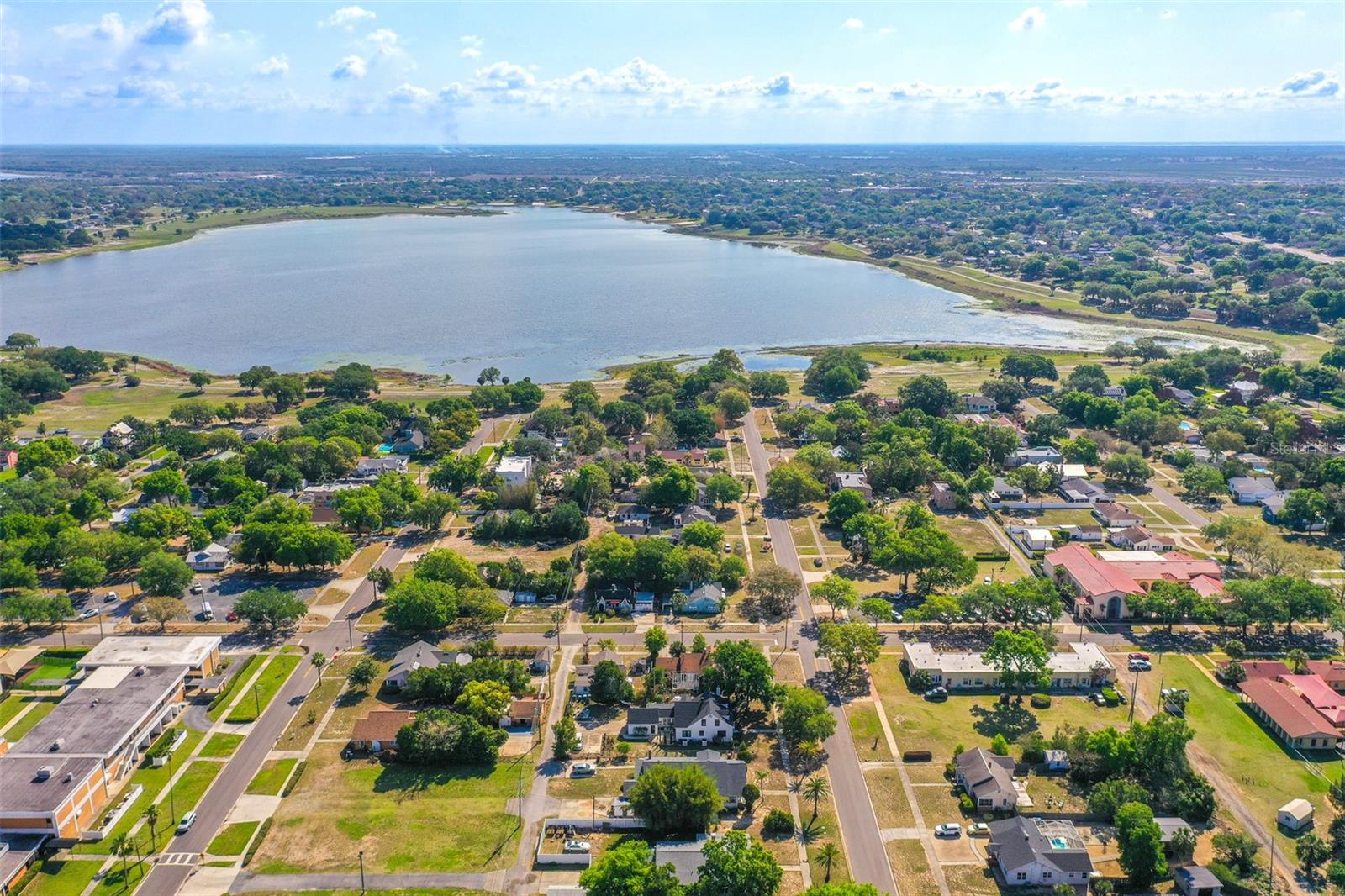 325 E JOHNSON AVE, LAKE WALES, FL, 33853