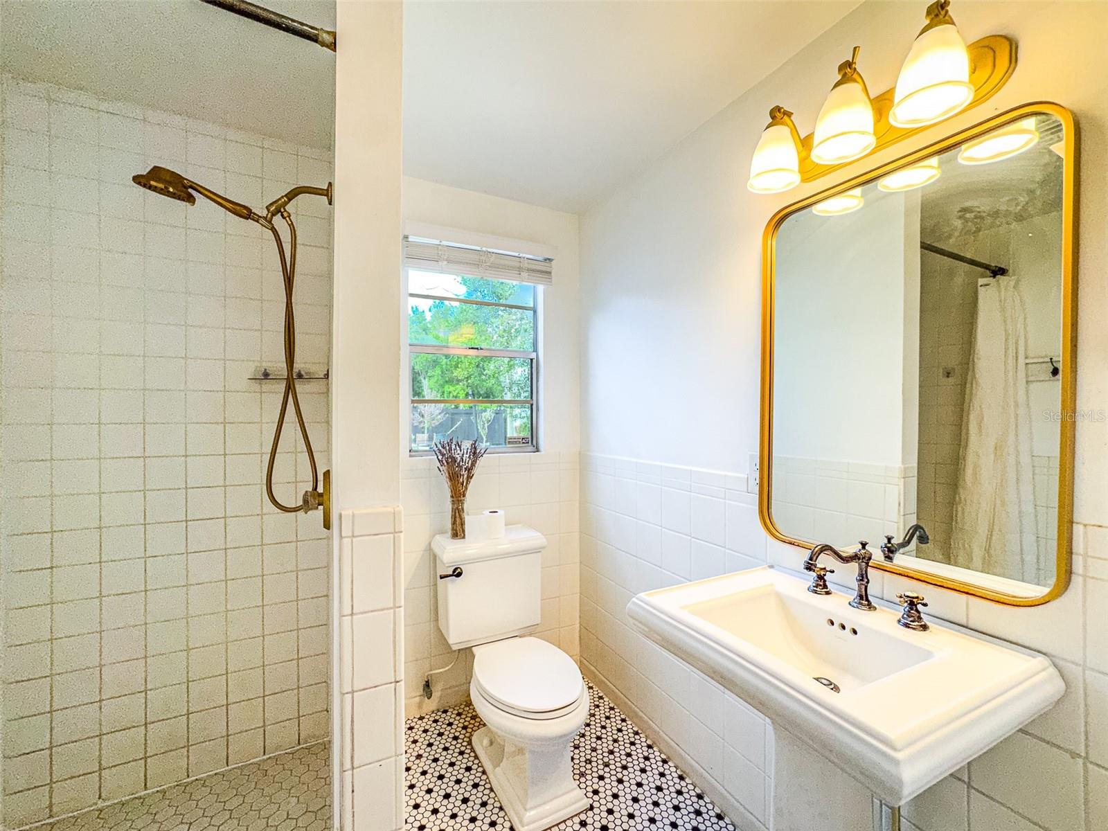 325 E JOHNSON AVE, LAKE WALES, FL, 33853