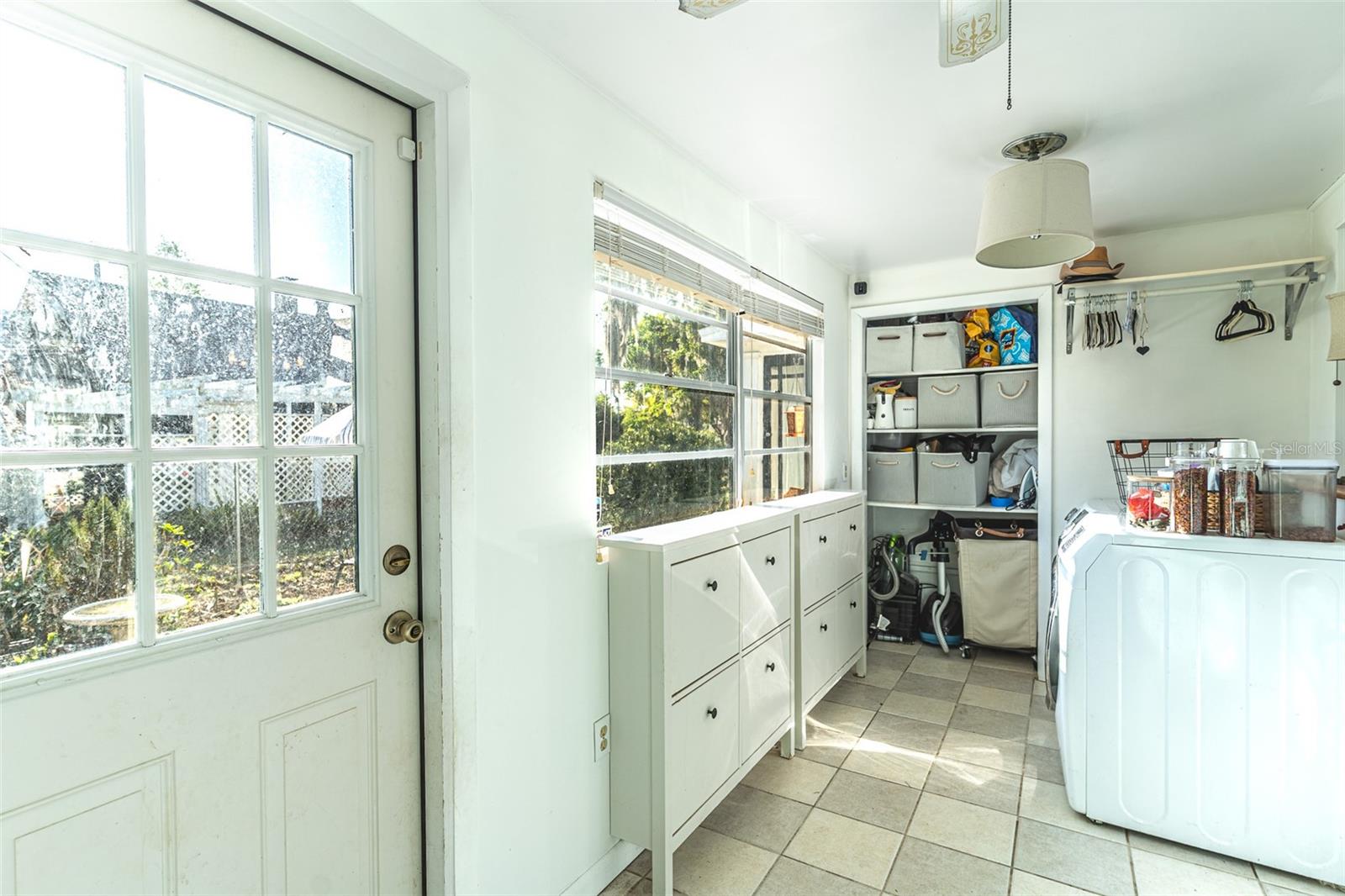 325 E JOHNSON AVE, LAKE WALES, FL, 33853