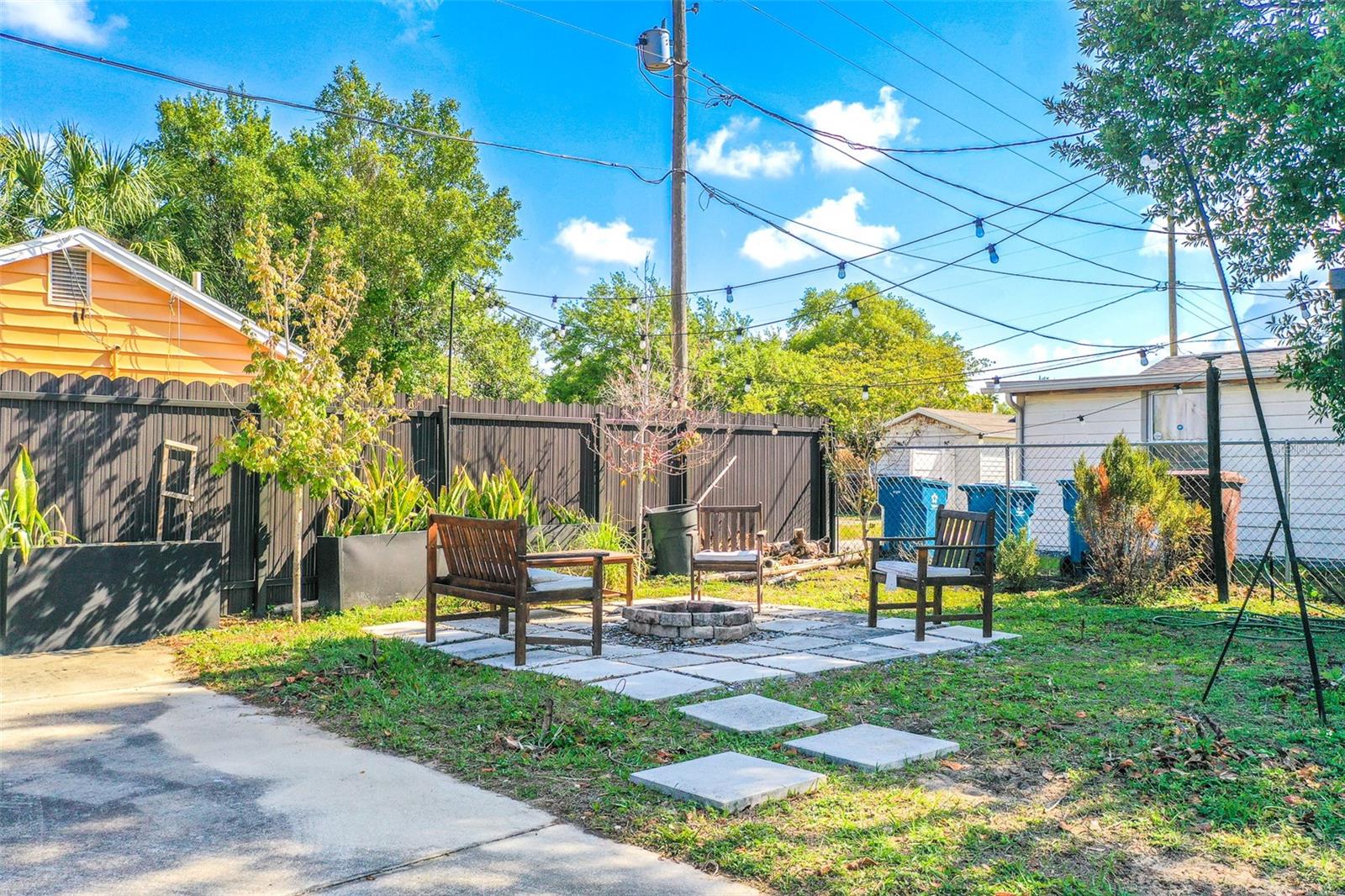 325 E JOHNSON AVE, LAKE WALES, FL, 33853