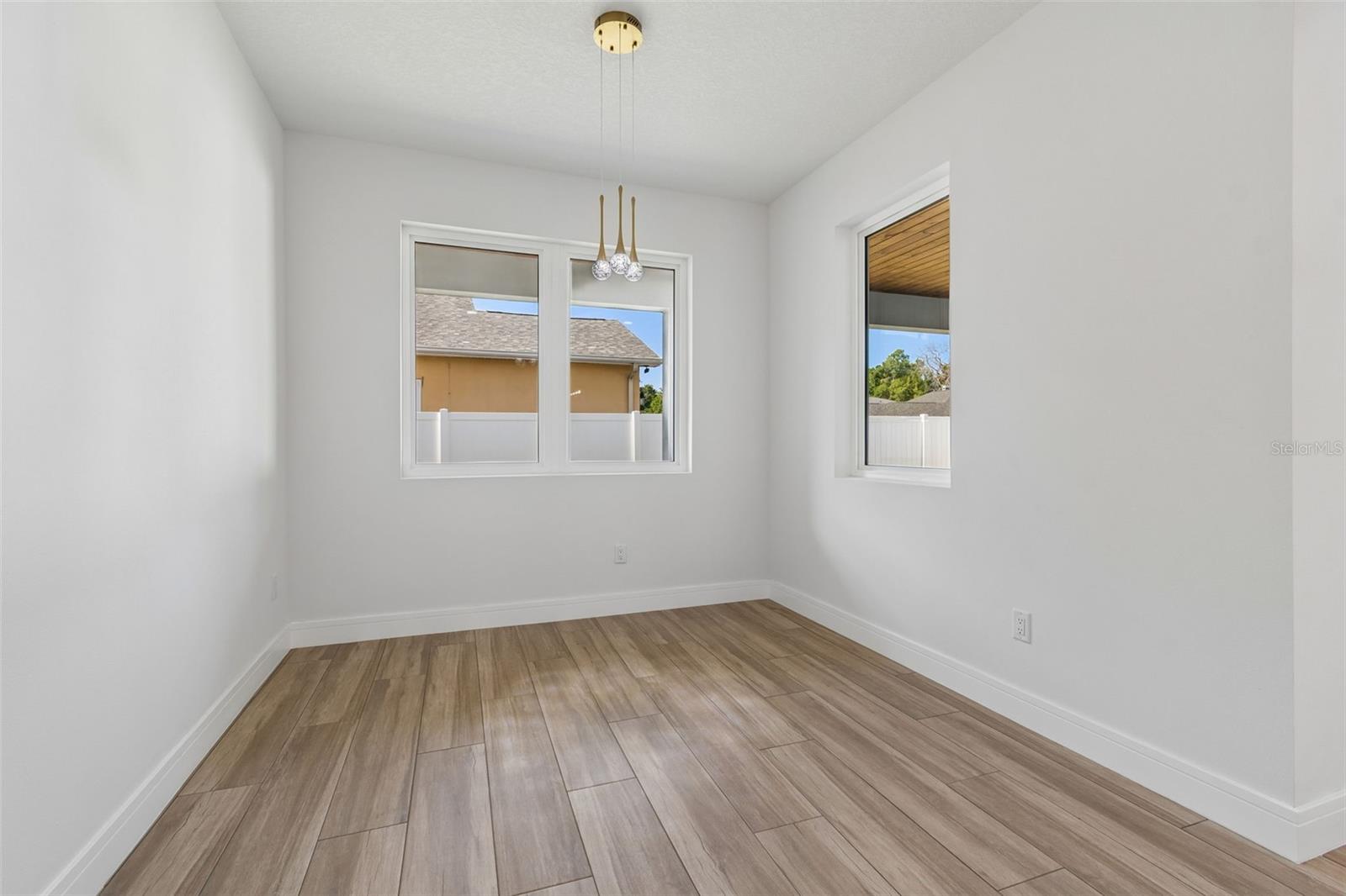 1810 W ERNA DR, TAMPA, FL, 33603