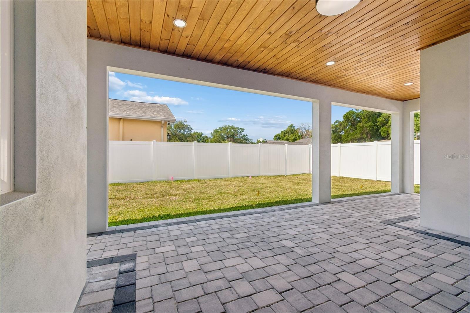 1810 W ERNA DR, TAMPA, FL, 33603