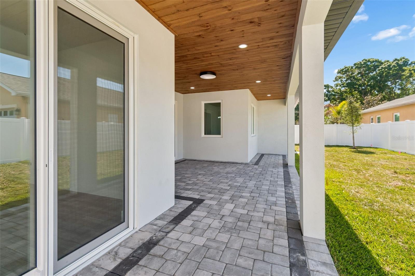1810 W ERNA DR, TAMPA, FL, 33603