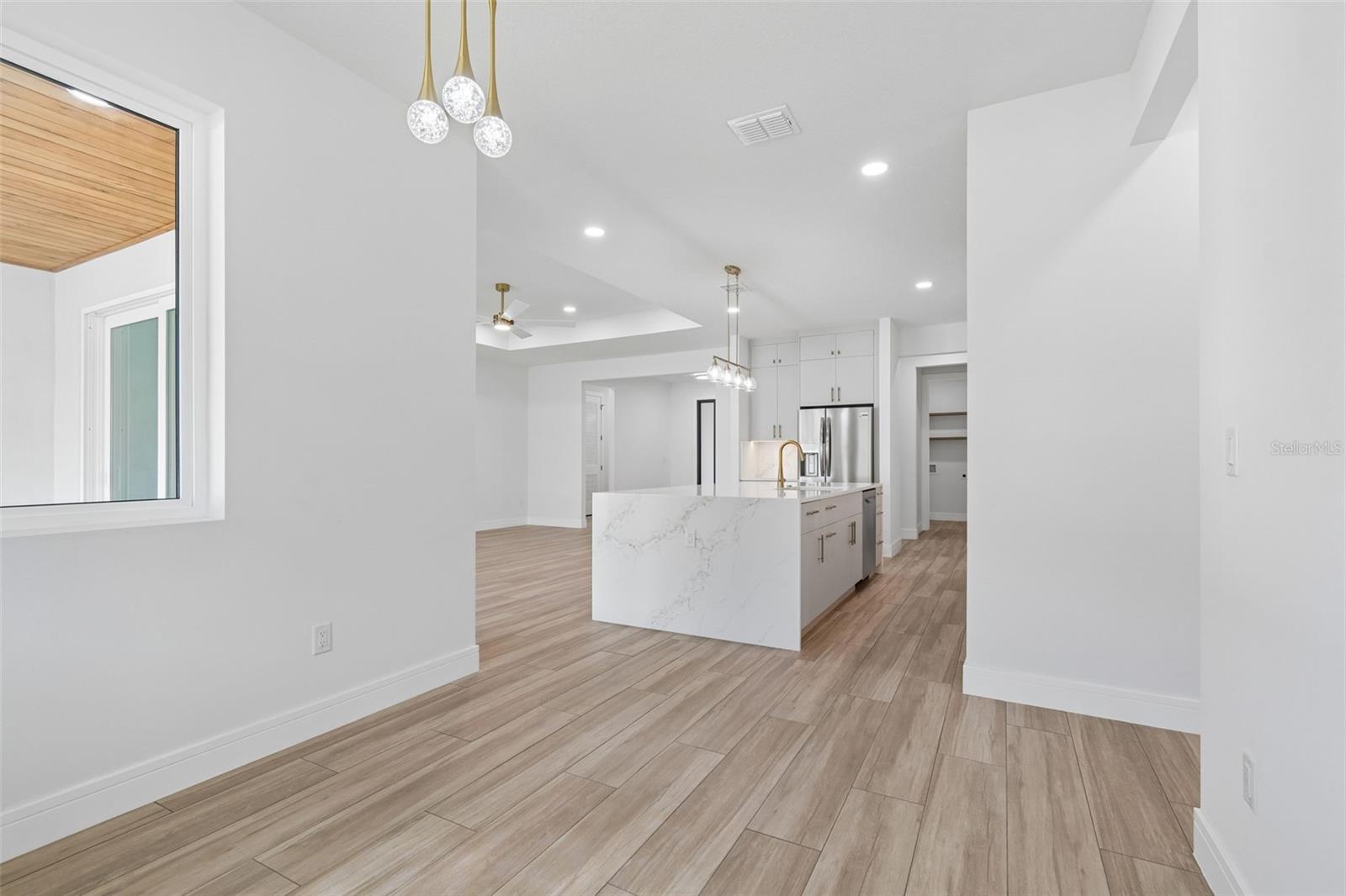 1810 W ERNA DR, TAMPA, FL, 33603