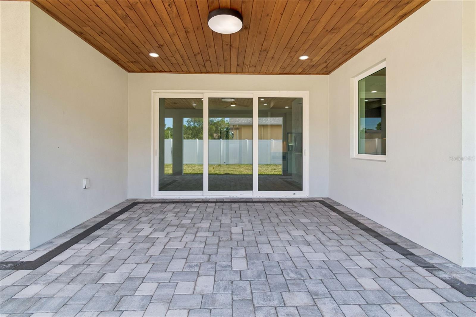 1810 W ERNA DR, TAMPA, FL, 33603