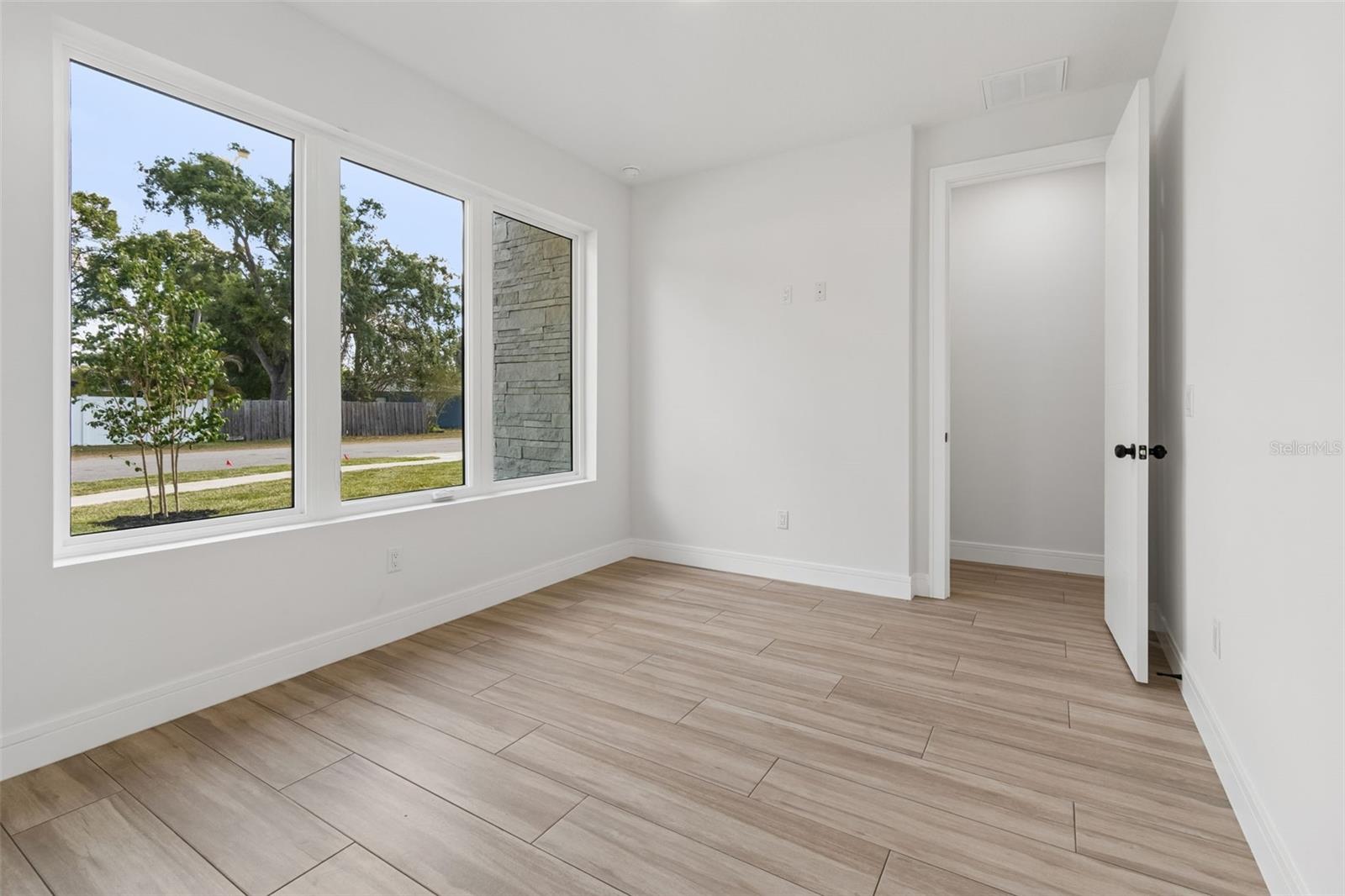 1810 W ERNA DR, TAMPA, FL, 33603