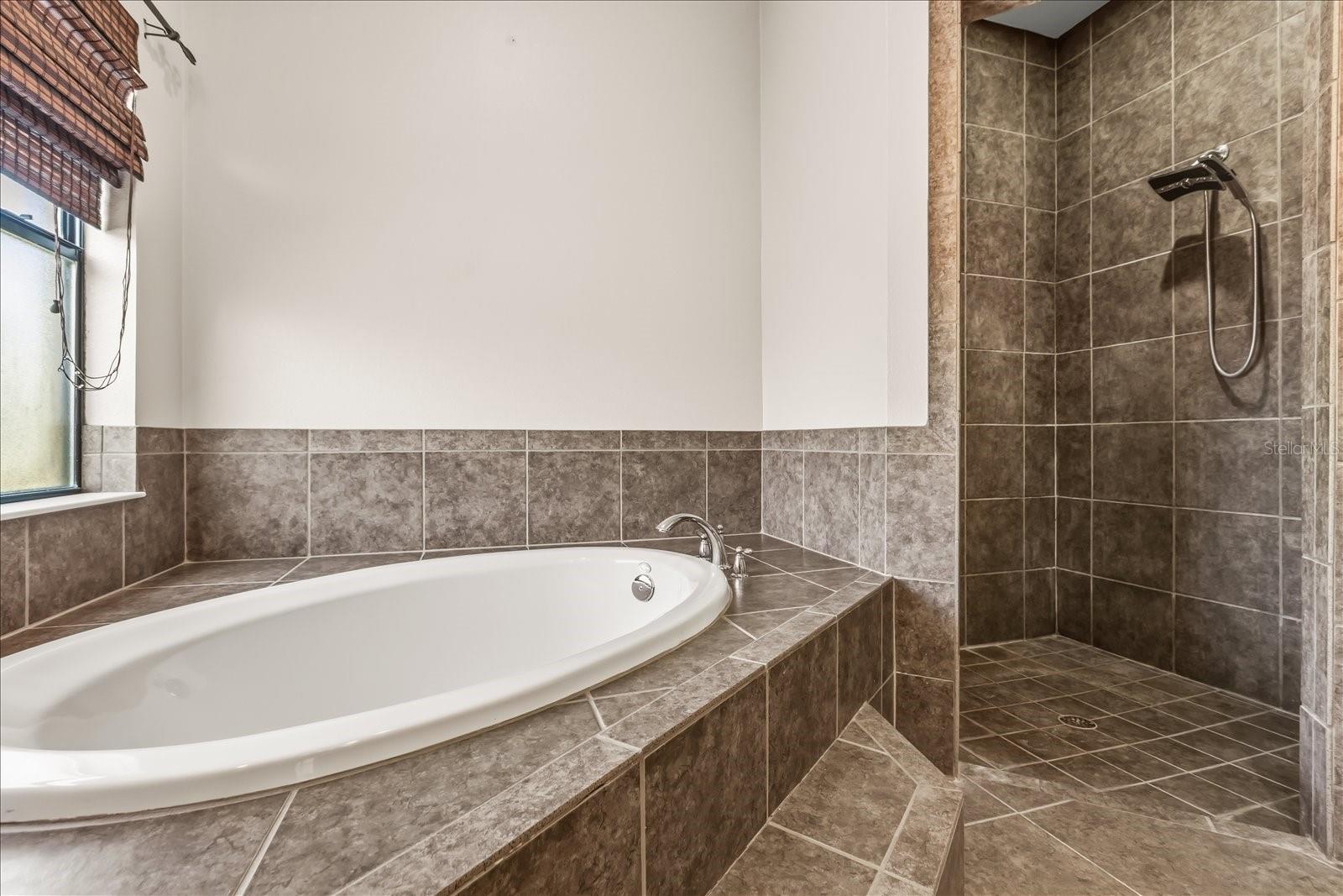 6346 DALLAS BLVD, ORLANDO, FL, 32833