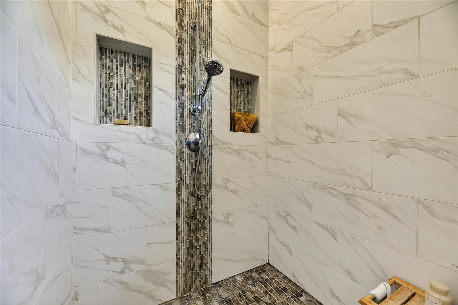 7317 HOURGLASS DR, APOLLO BEACH, FL, 33572