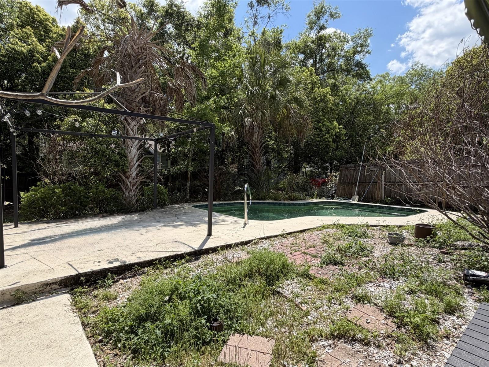 117 S BROOKSVILLE AVE, BROOKSVILLE, FL, 34601