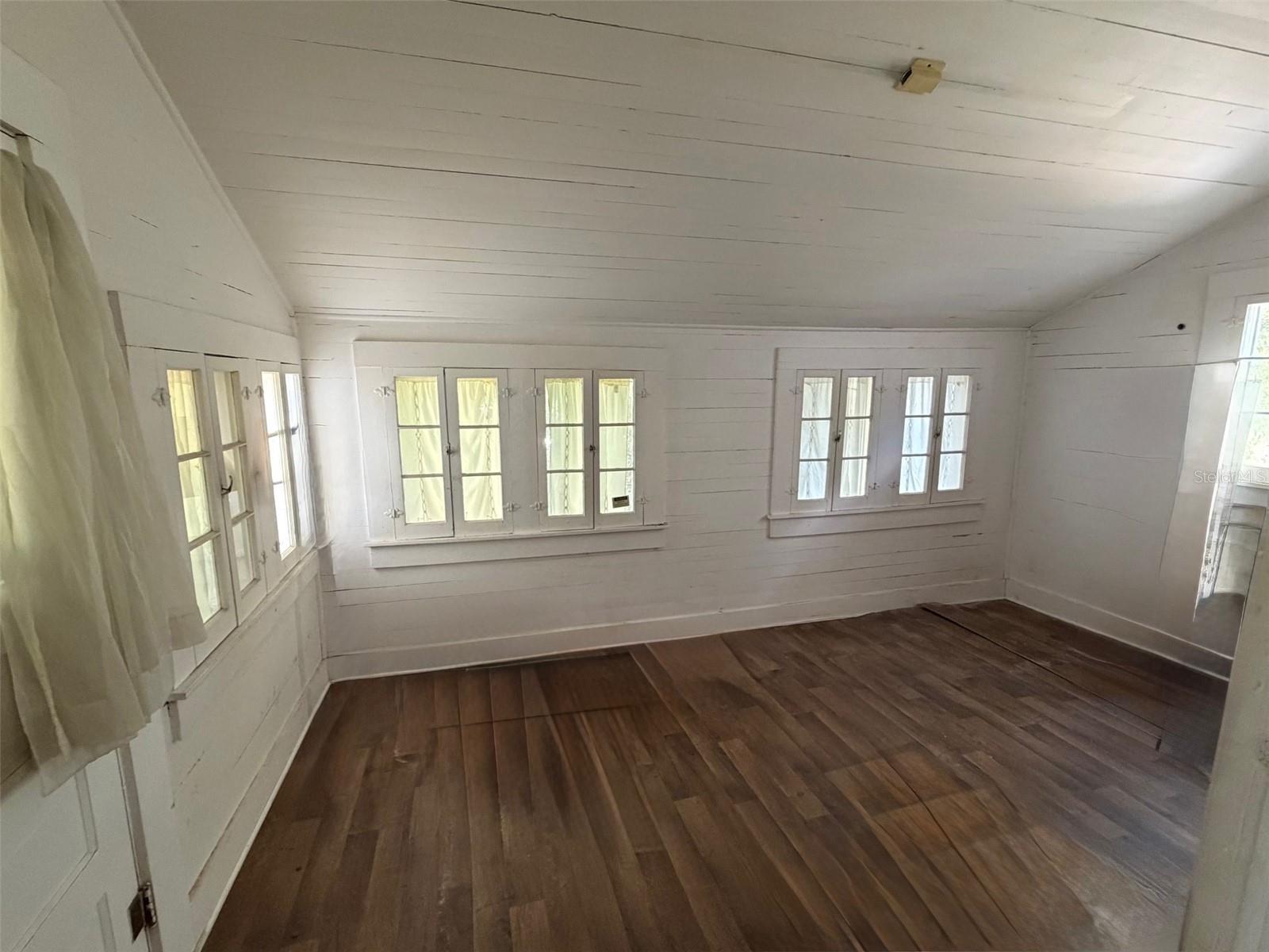 117 S BROOKSVILLE AVE, BROOKSVILLE, FL, 34601