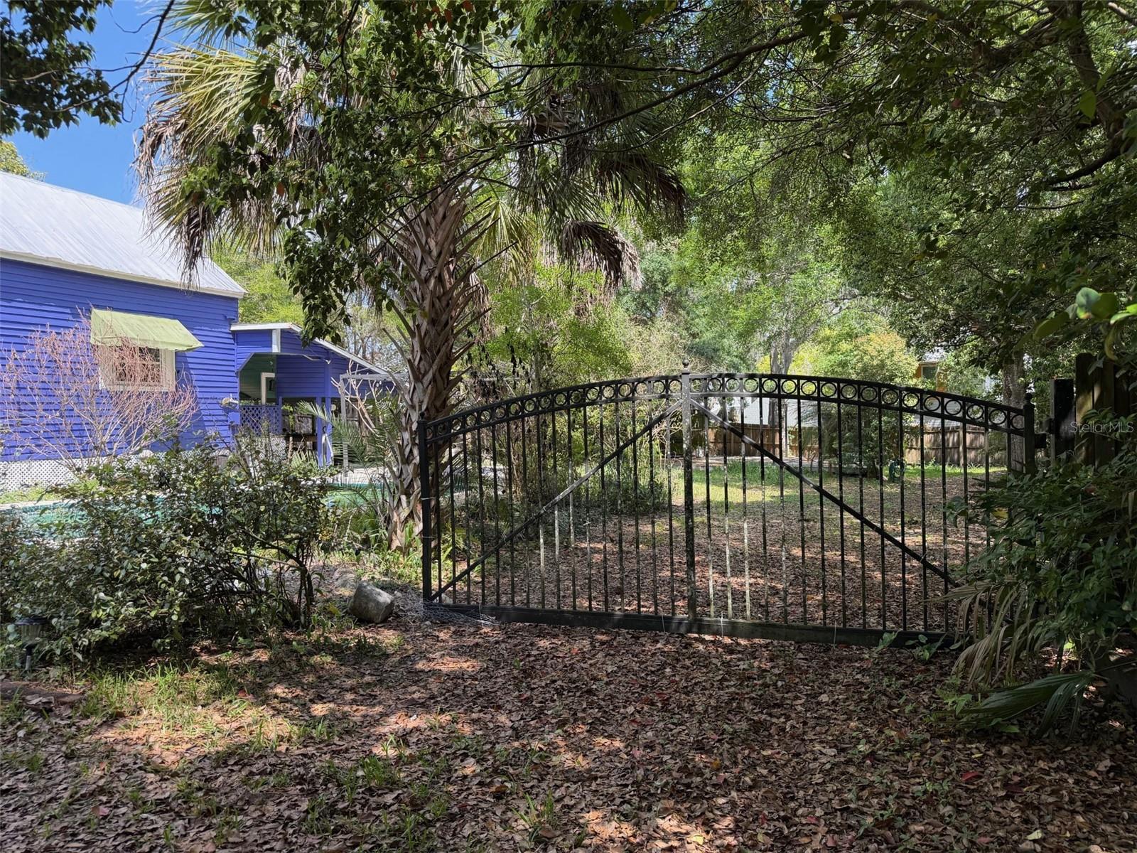 117 S BROOKSVILLE AVE, BROOKSVILLE, FL, 34601