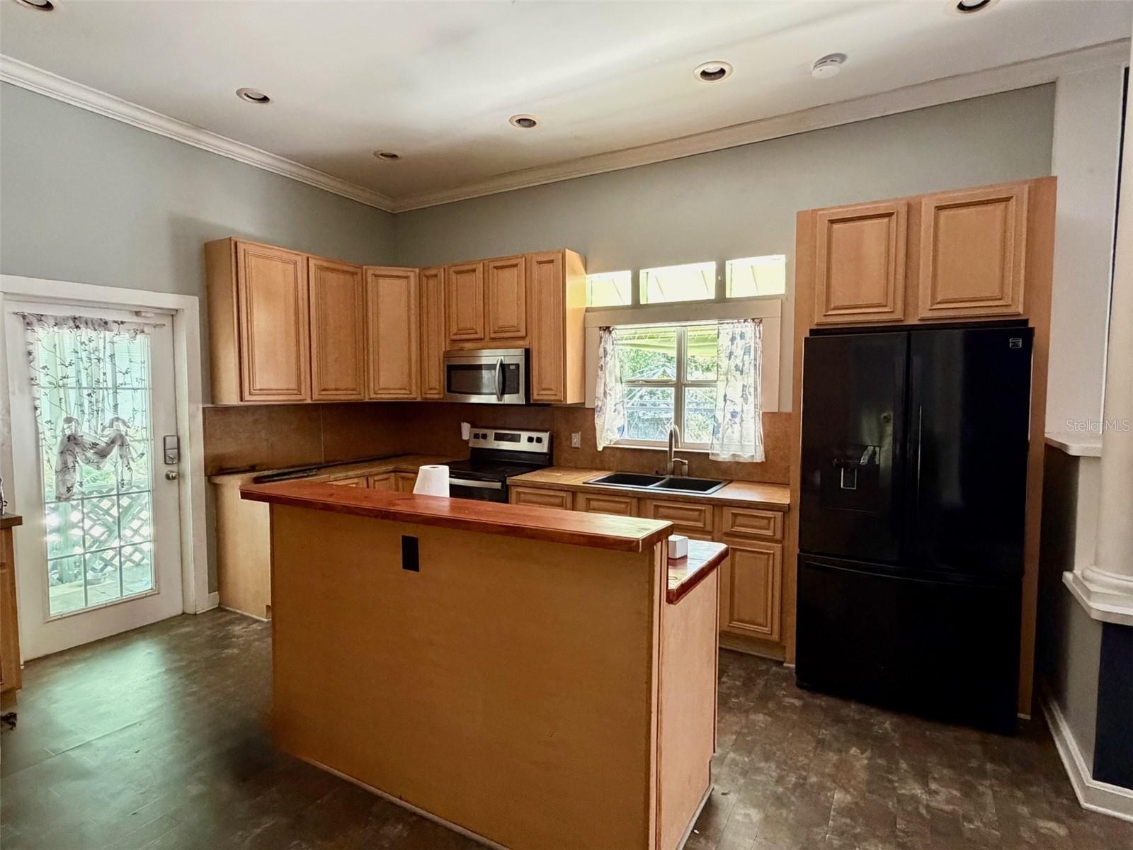 117 S BROOKSVILLE AVE, BROOKSVILLE, FL, 34601