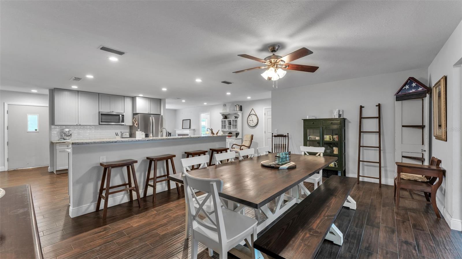 815 W SOCRUM LOOP RD, LAKELAND, FL, 33809