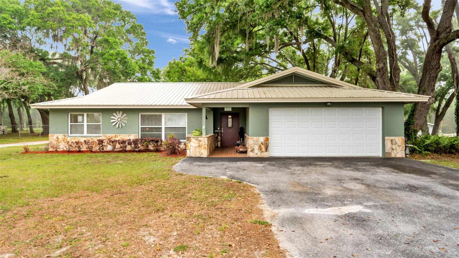 815 W SOCRUM LOOP RD, LAKELAND, FL, 33809