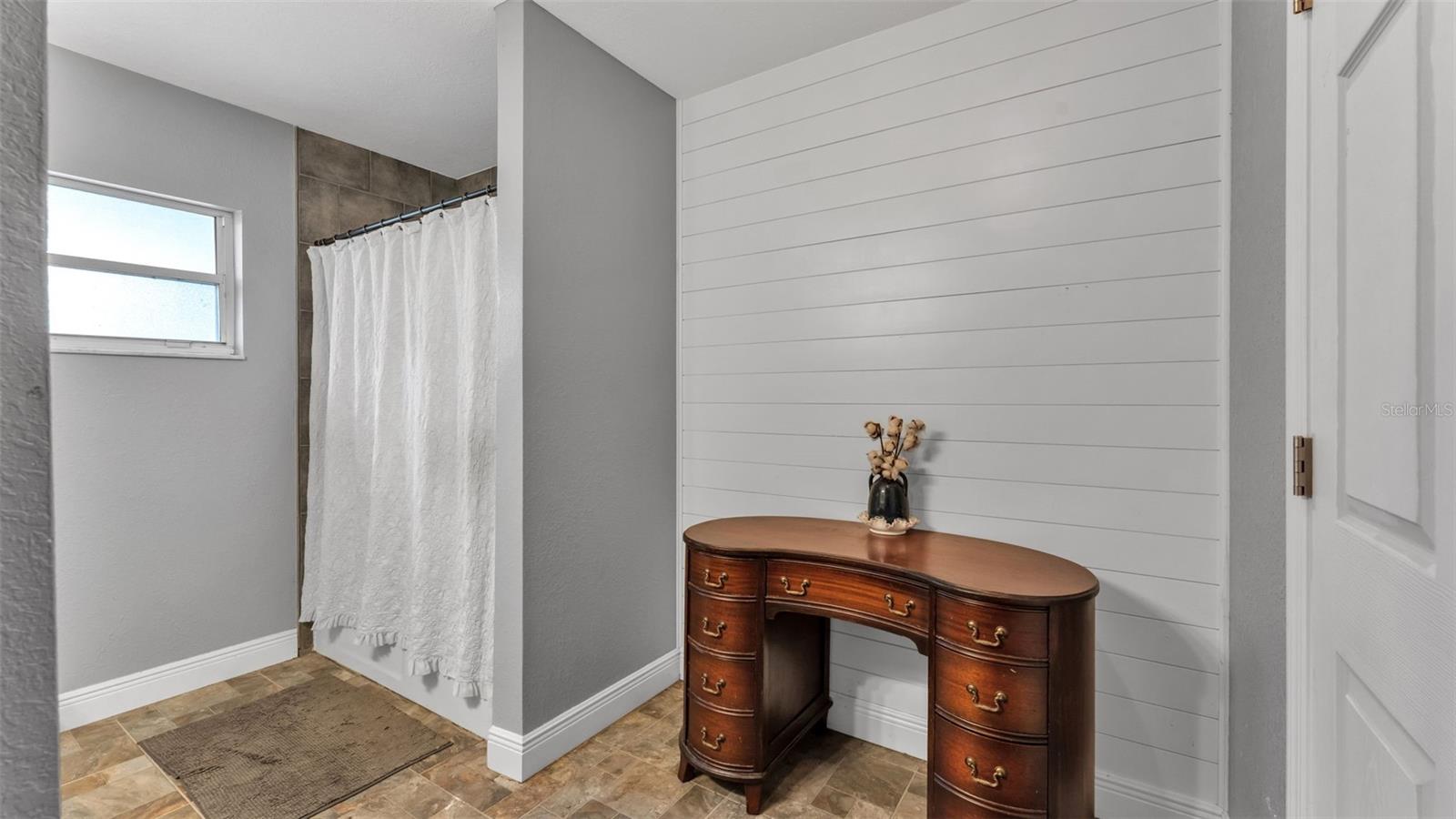 815 W SOCRUM LOOP RD, LAKELAND, FL, 33809