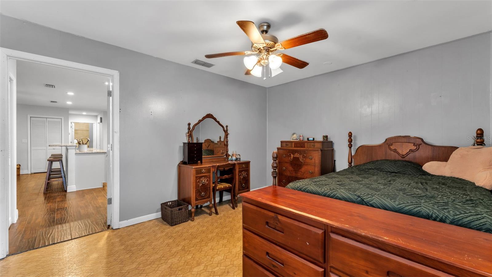 815 W SOCRUM LOOP RD, LAKELAND, FL, 33809