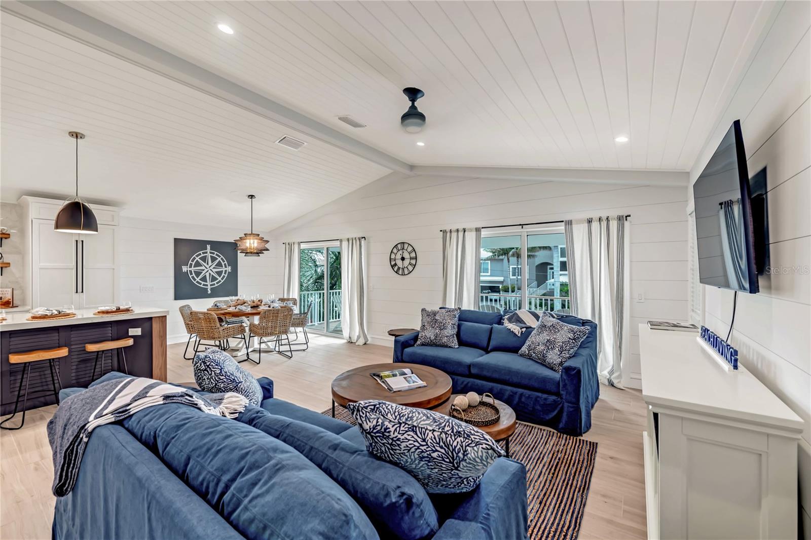 2208 AVENUE A, BRADENTON BEACH, FL, 34217