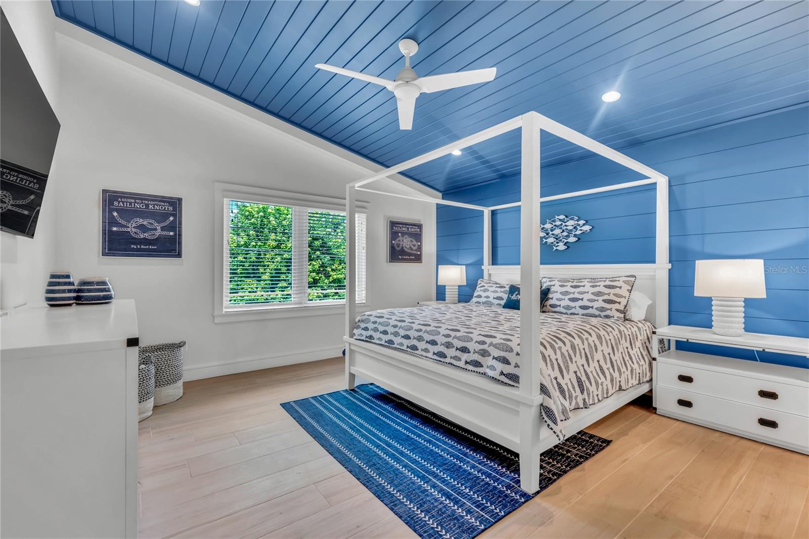 2208 AVENUE A, BRADENTON BEACH, FL, 34217