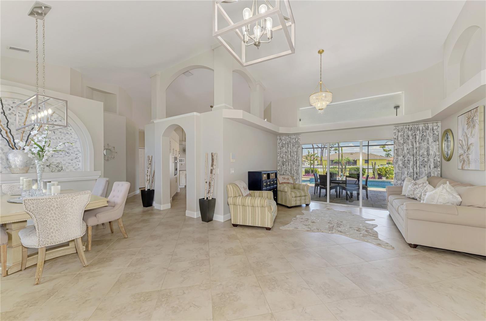 202 ROTONDA BLVD N, ROTONDA WEST, FL, 33947