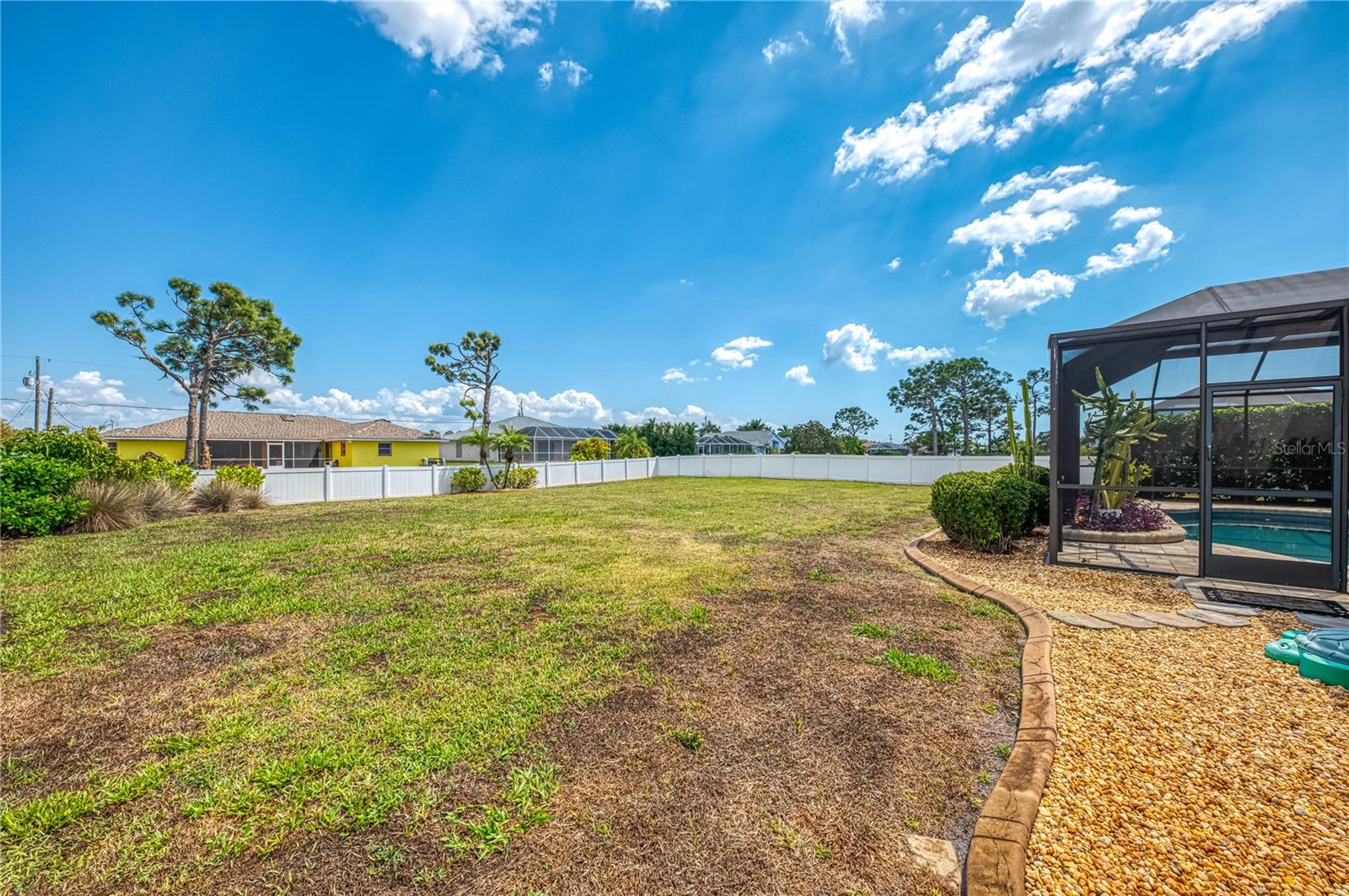 202 ROTONDA BLVD N, ROTONDA WEST, FL, 33947