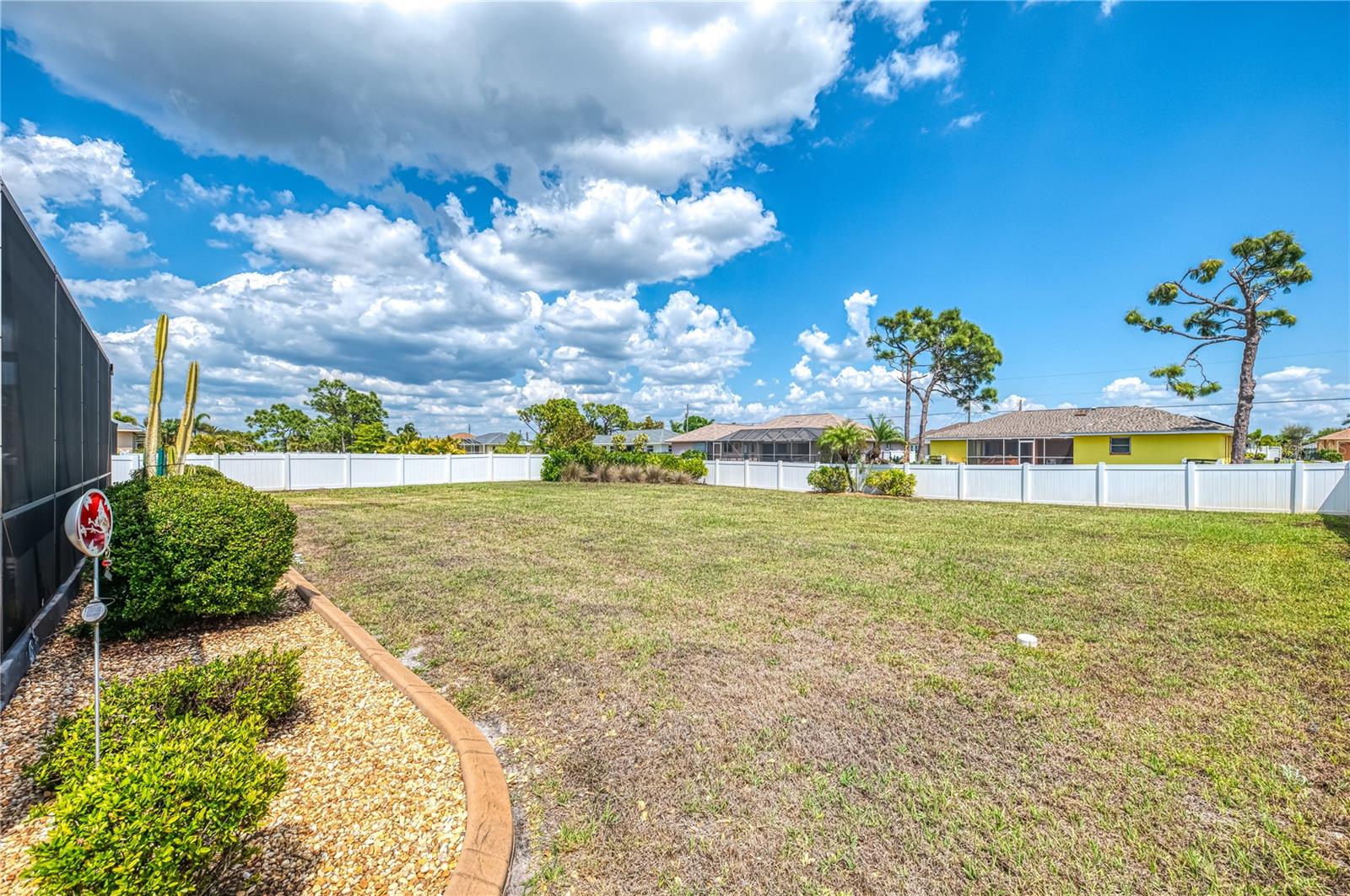 202 ROTONDA BLVD N, ROTONDA WEST, FL, 33947