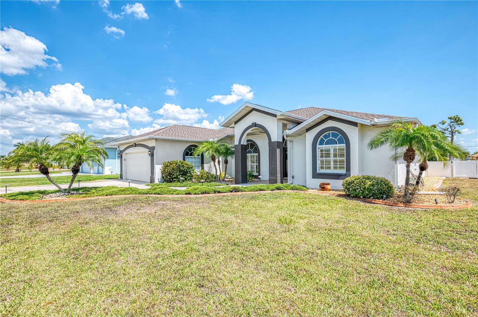202 ROTONDA BLVD N, ROTONDA WEST, FL, 33947