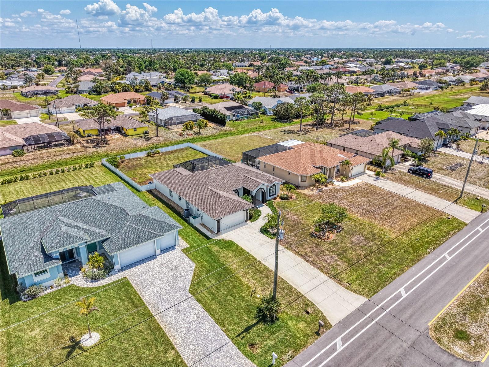 202 ROTONDA BLVD N, ROTONDA WEST, FL, 33947