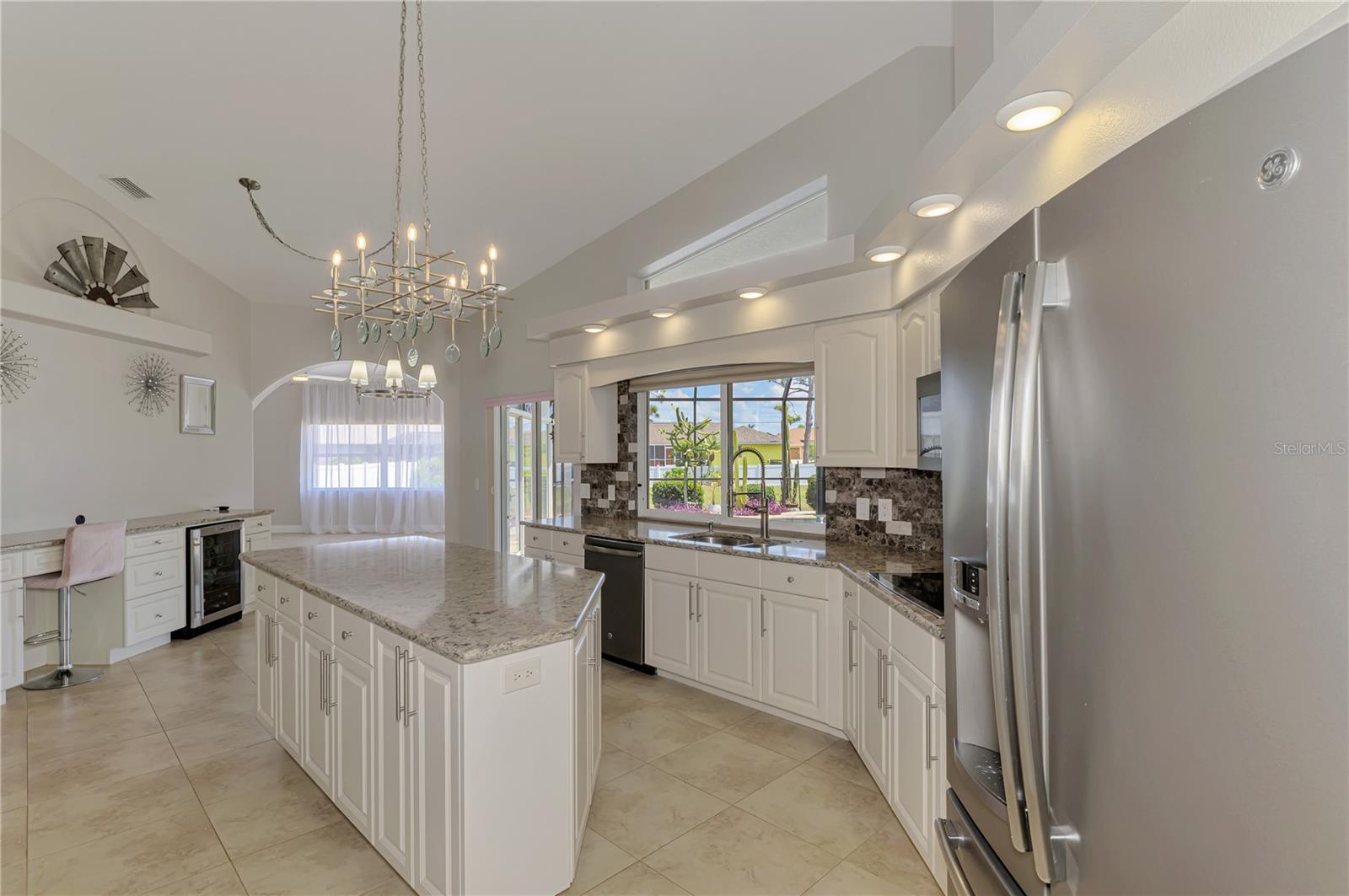 202 ROTONDA BLVD N, ROTONDA WEST, FL, 33947