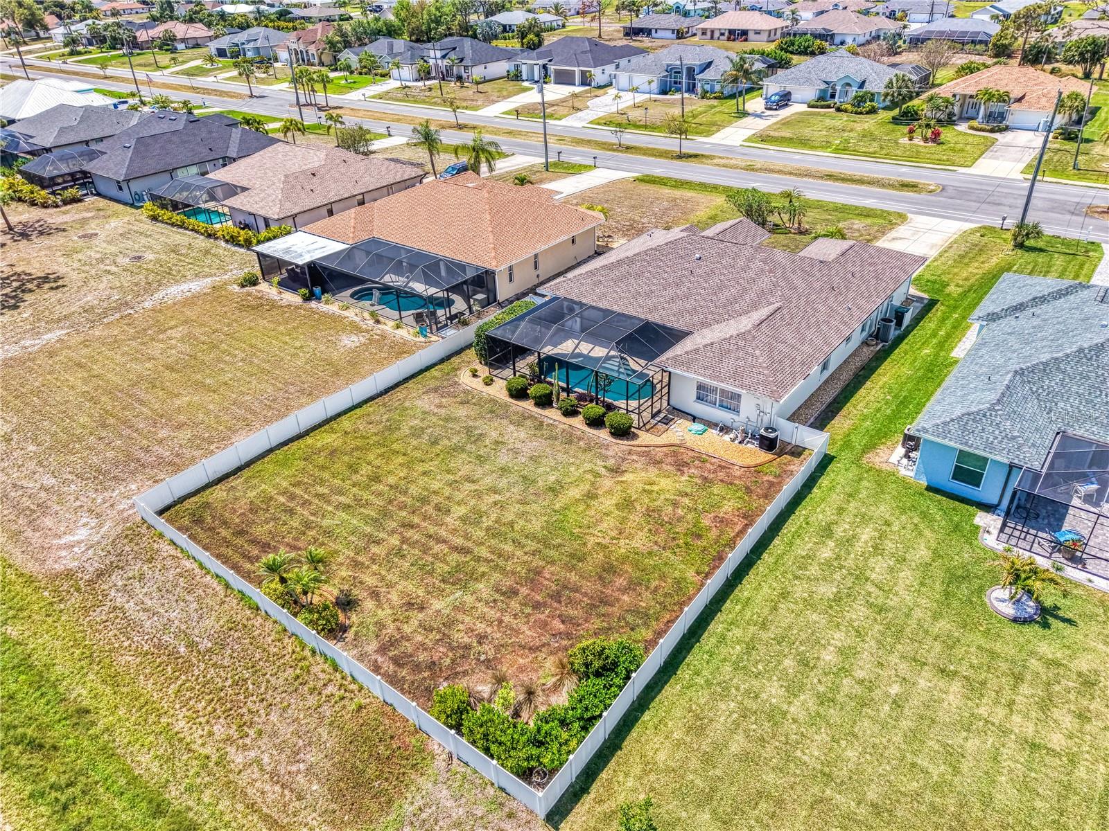 202 ROTONDA BLVD N, ROTONDA WEST, FL, 33947