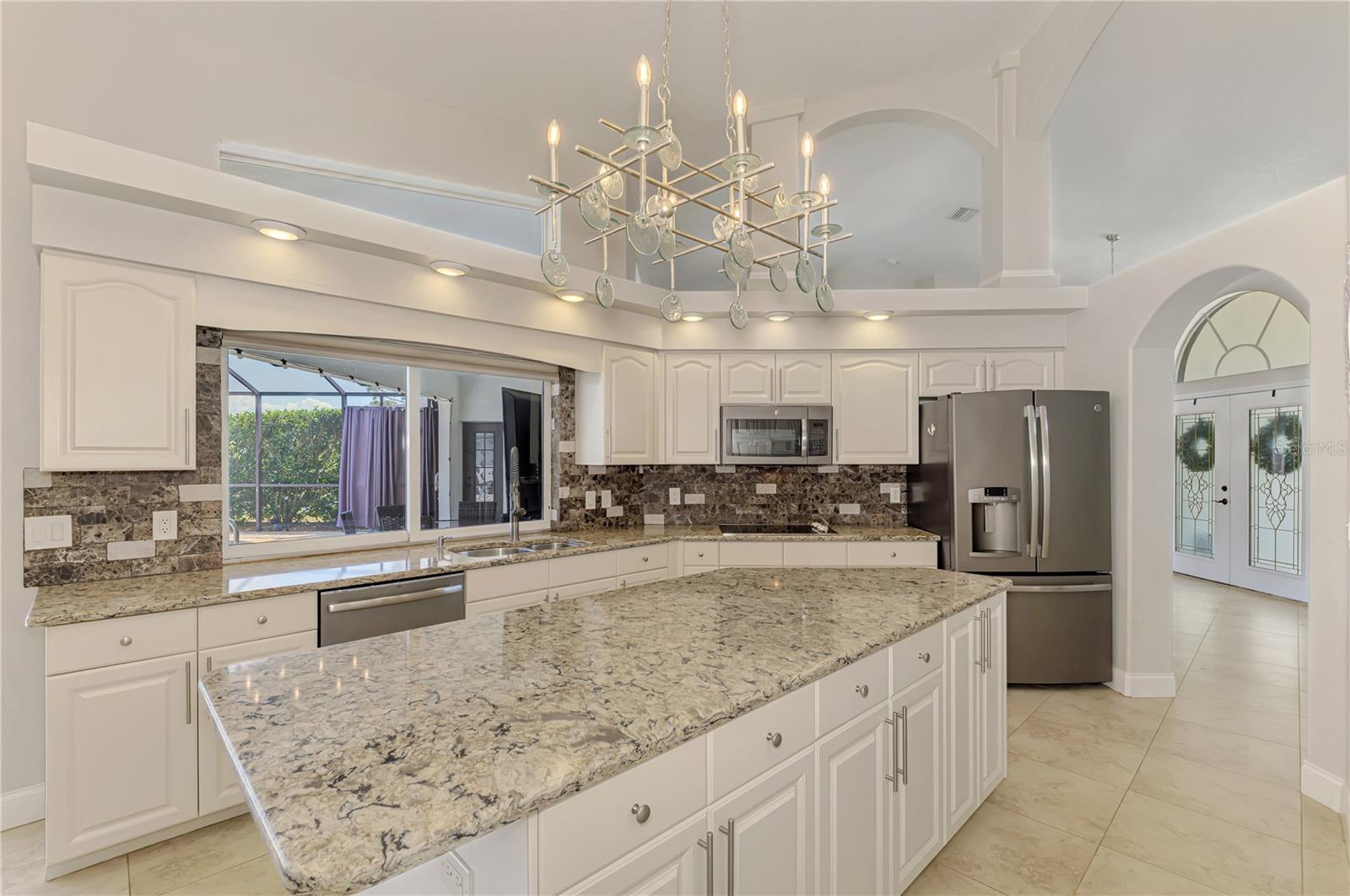 202 ROTONDA BLVD N, ROTONDA WEST, FL, 33947