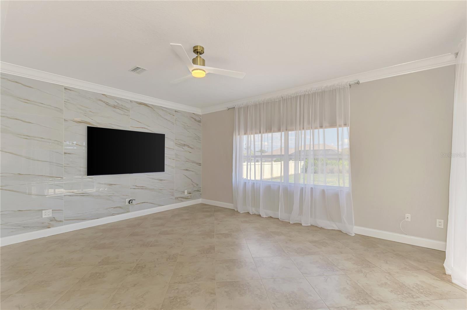 202 ROTONDA BLVD N, ROTONDA WEST, FL, 33947
