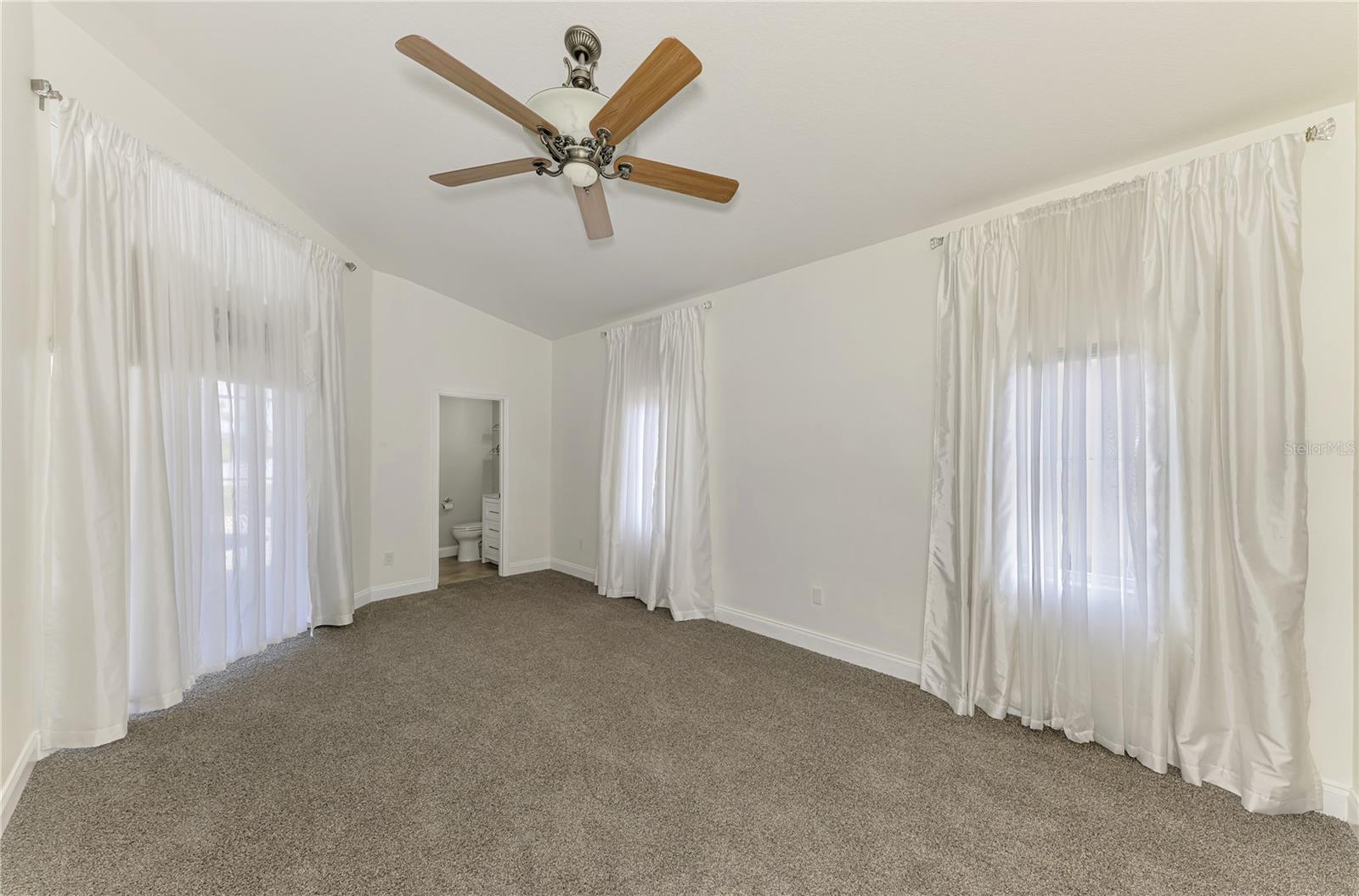 202 ROTONDA BLVD N, ROTONDA WEST, FL, 33947