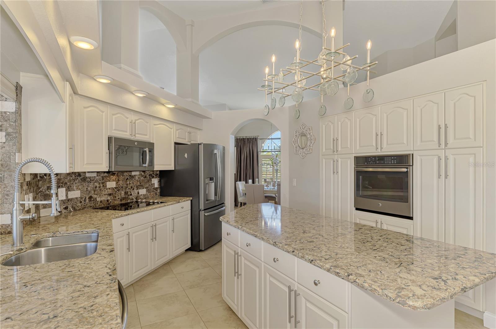 202 ROTONDA BLVD N, ROTONDA WEST, FL, 33947