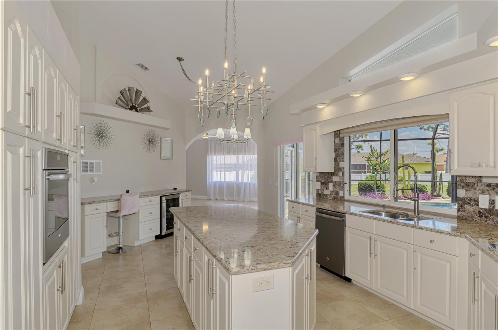 202 ROTONDA BLVD N, ROTONDA WEST, FL, 33947