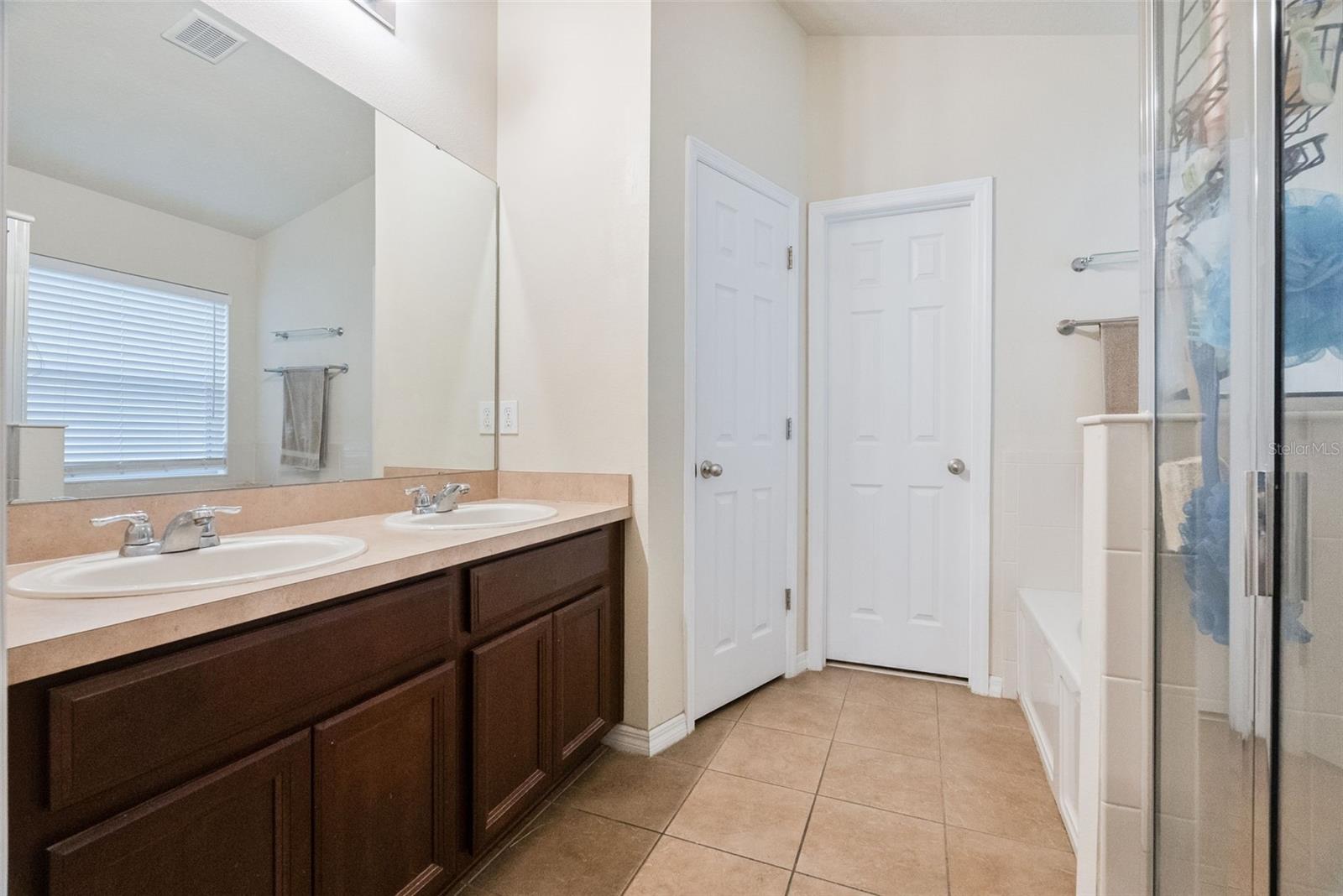677 SENECA TRL, ST CLOUD, FL, 34772