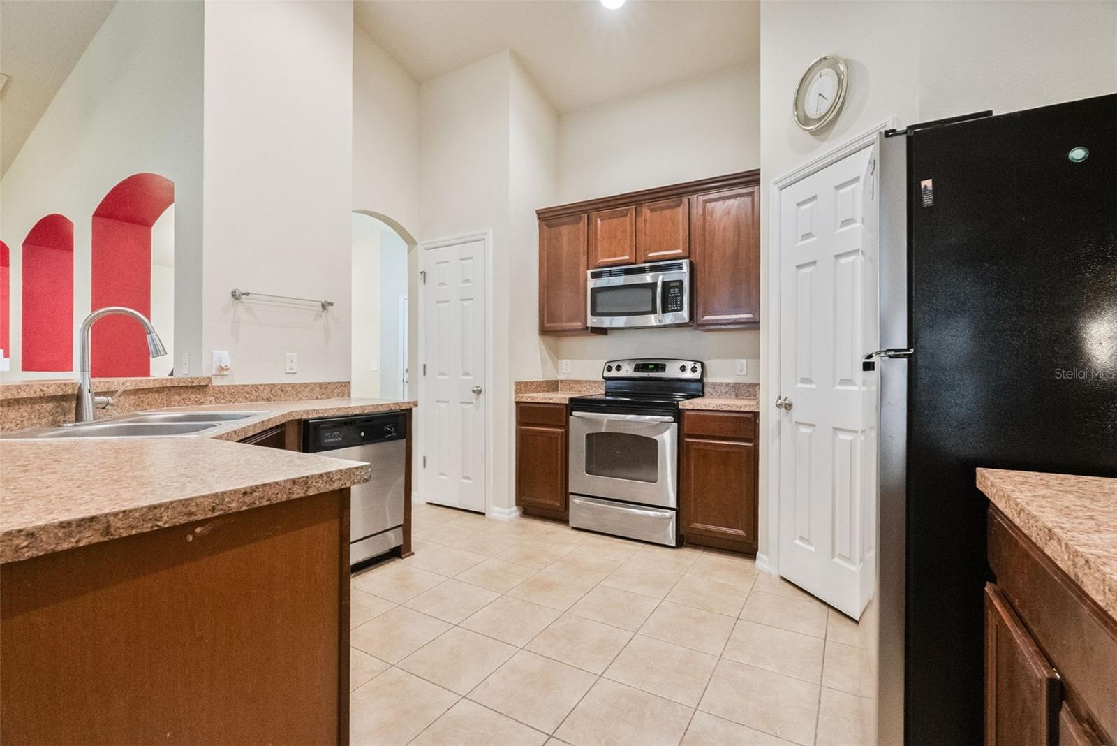 677 SENECA TRL, ST CLOUD, FL, 34772