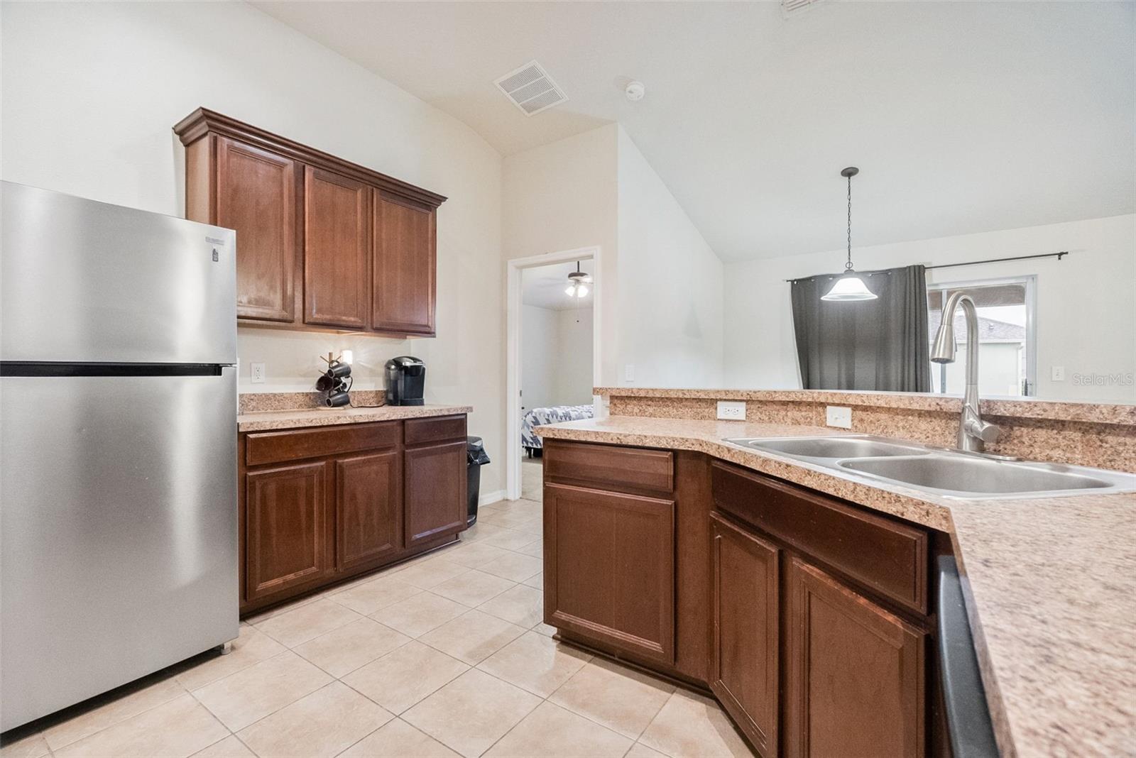 677 SENECA TRL, ST CLOUD, FL, 34772