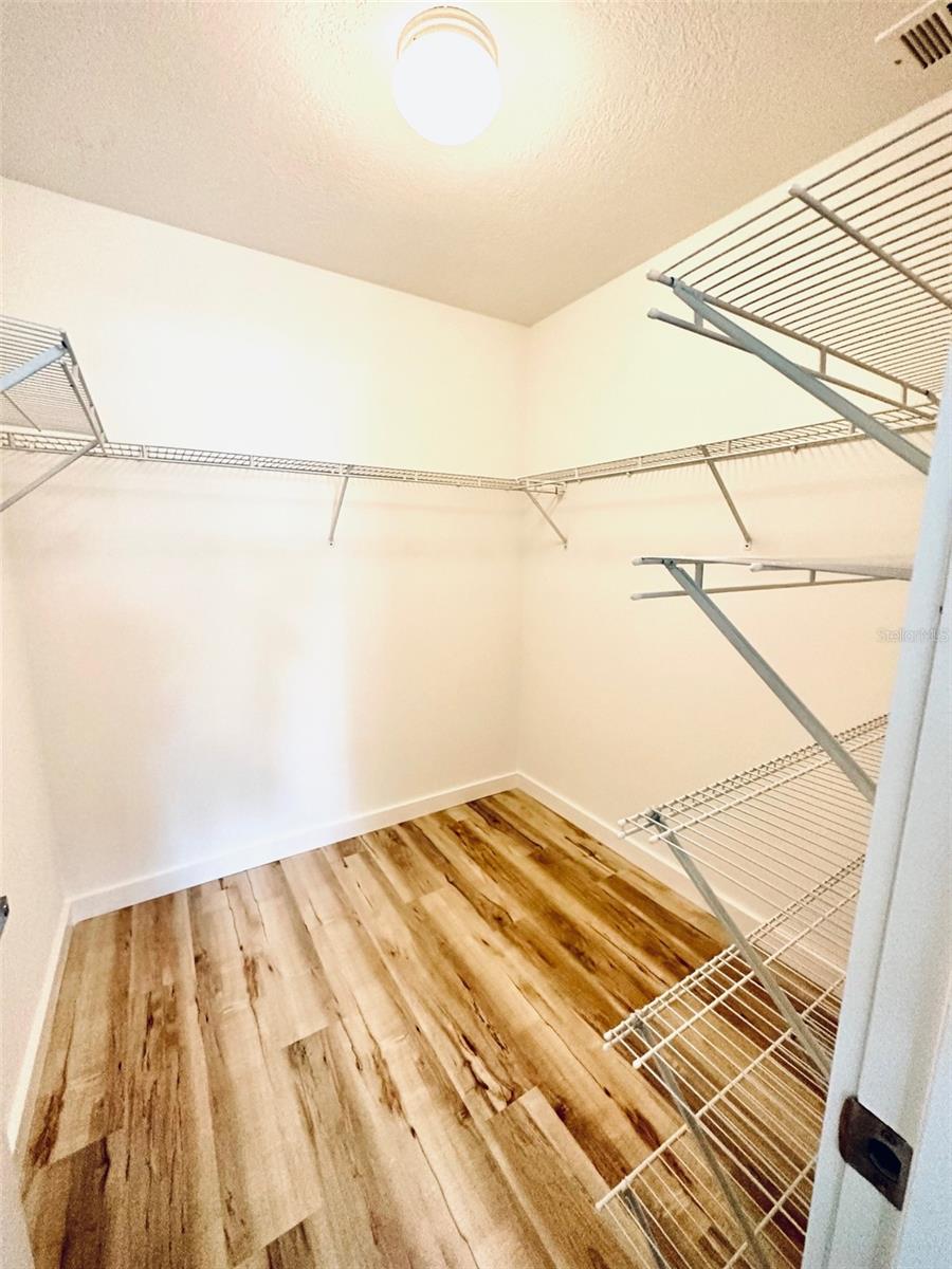1045 CUMBERLAND RD, VENICE, FL, 34293