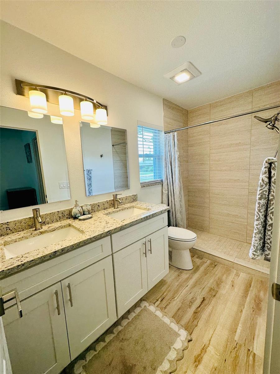 1045 CUMBERLAND RD, VENICE, FL, 34293