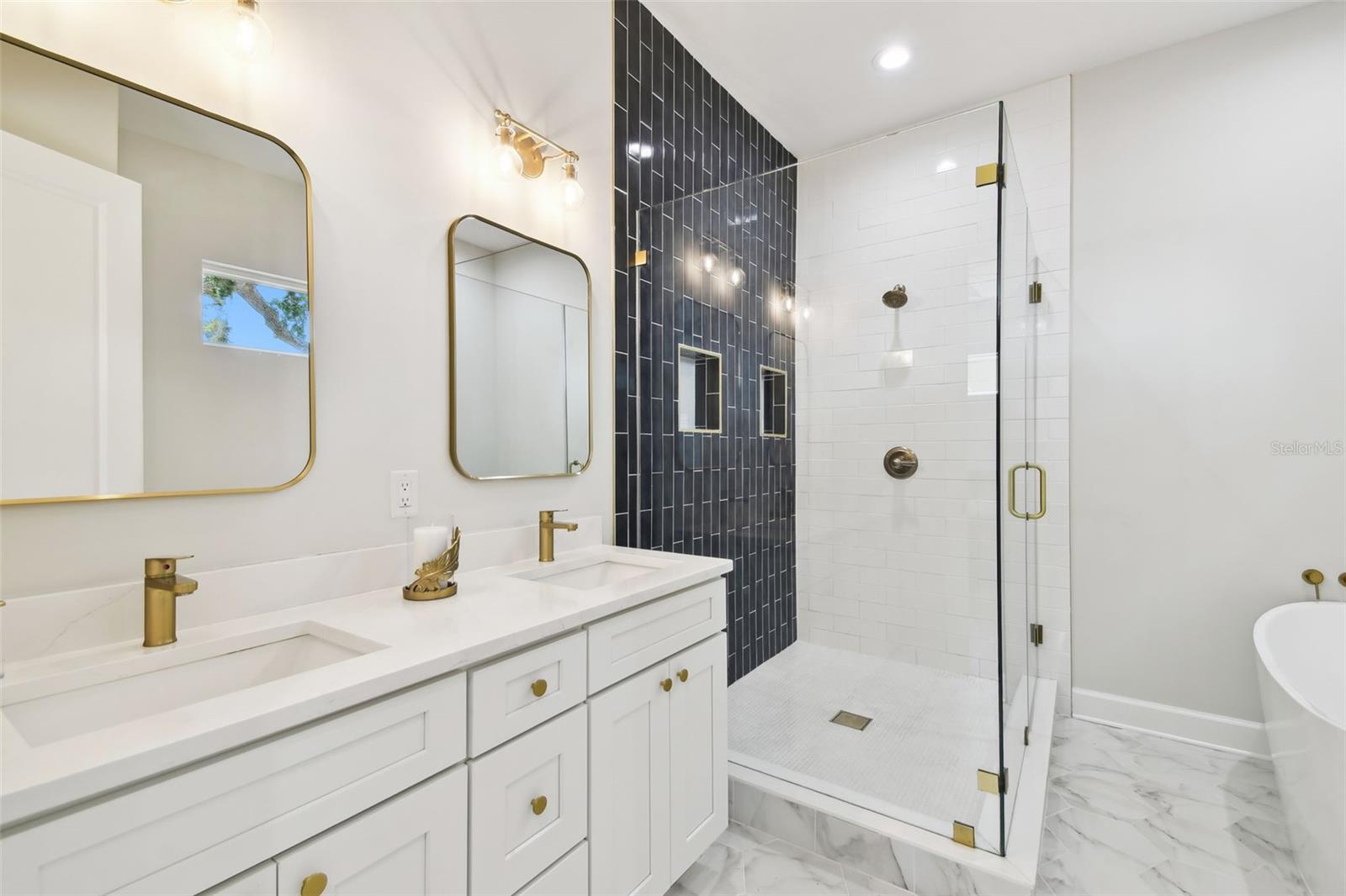 3106 W CHEROKEE AVE, TAMPA, FL, 33611