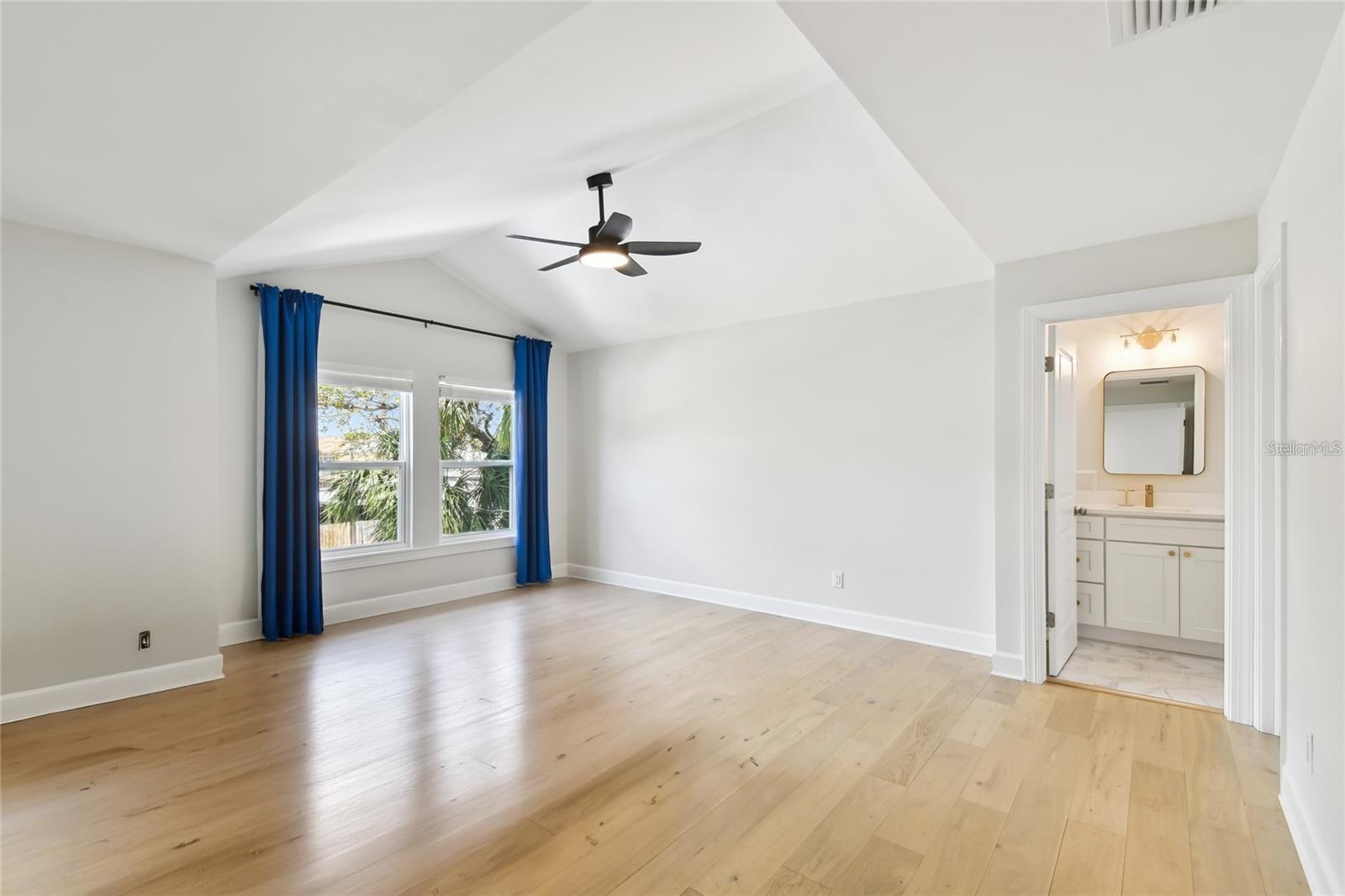 3106 W CHEROKEE AVE, TAMPA, FL, 33611