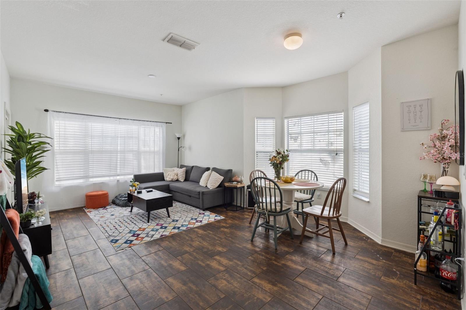 2604 GRAND CENTRAL PKWY #12, ORLANDO, FL, 32839