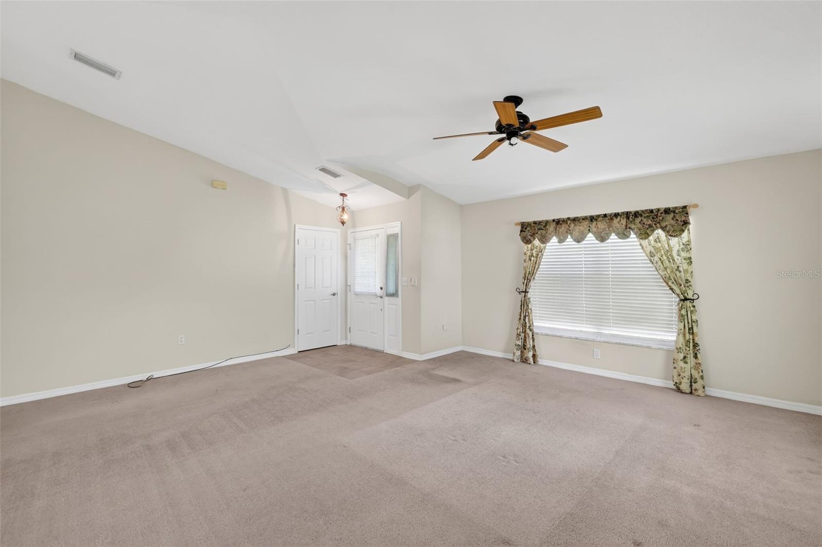 4873 MARSH HARBOR DR, TAVARES, FL, 32778
