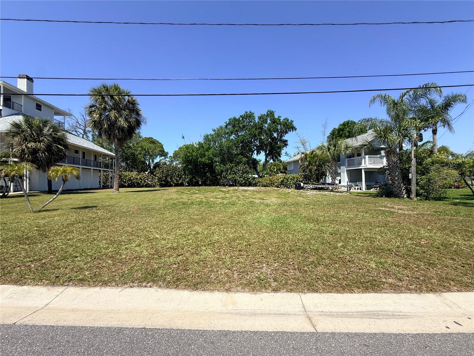 231 LAGOON DR, PALM HARBOR, FL, 34683